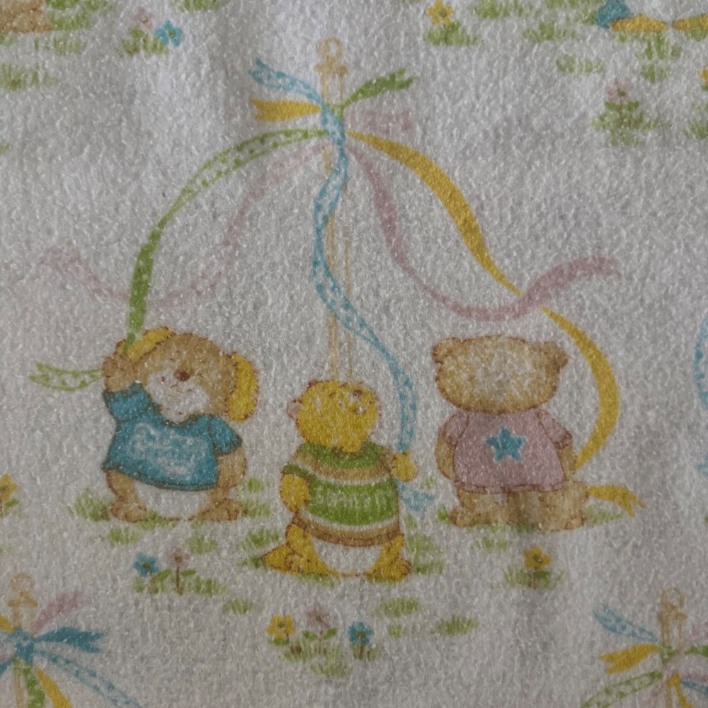 Vintage 80s Baby Blanket White Satin Ruffle Teddy Bear Penguin Maypole - Picture 5 of 6